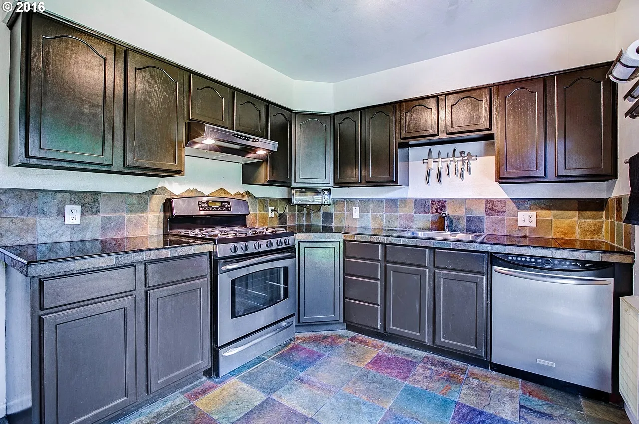 2 bed, 1000 sqft, $2,675 — Photo 4