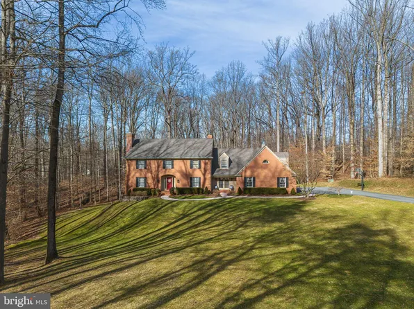 10 Brocster Ct, Phoenix, MD 21131