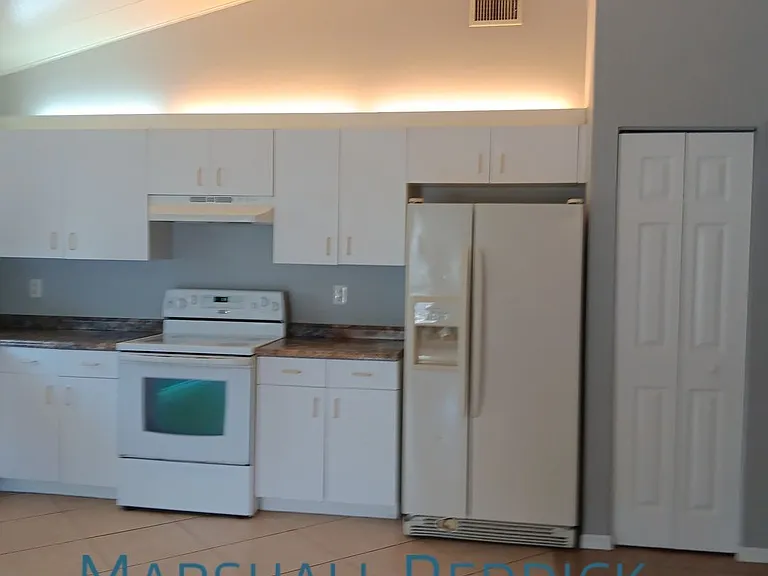 616 Santa Barbara Blvd — Photo 4