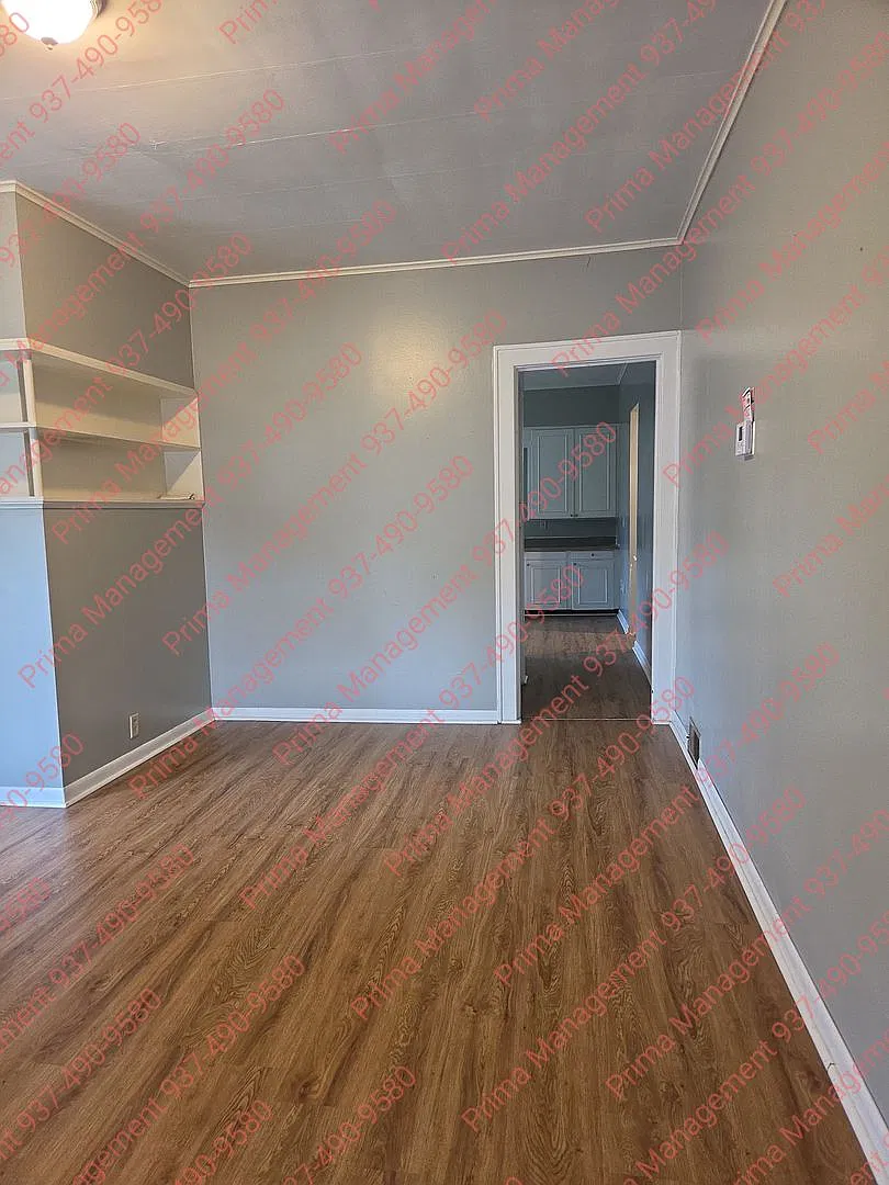 211 N Walnut Street — Photo 3