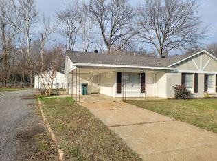 2112 Cresthill Dr N, Southaven, MS 38671