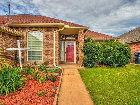 2nd image of 13113 Springcreek Cir