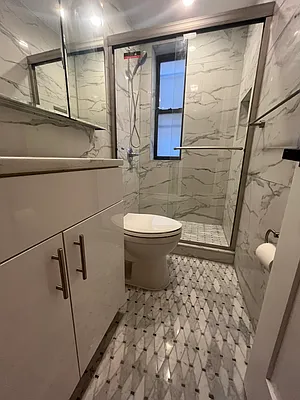 Rented by Triumph Property Group | media 8