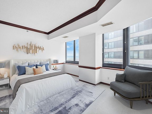 5th image of 1200 Crystal Dr APT 1514