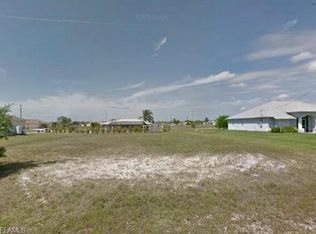 211 NW 29th Ter, Cape Coral, FL 33993