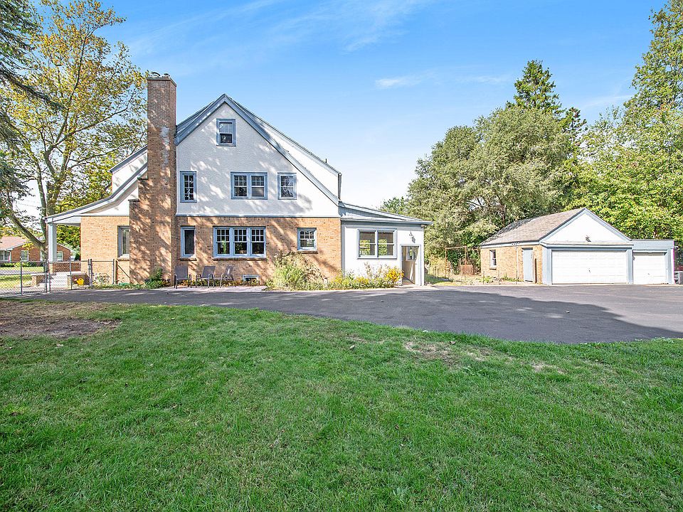 1st image of 153 Laurel Dr