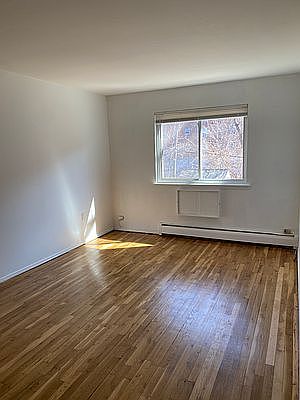 5th image of 144-76 Roosevelt Ave Floor 2