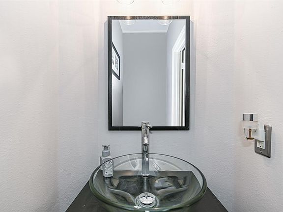 5th image of 4707 Cashel Cir