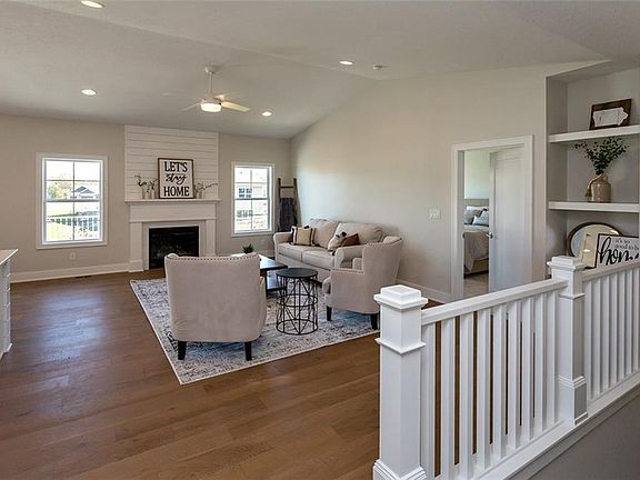 2nd image of 1011 Cardinal Dr
