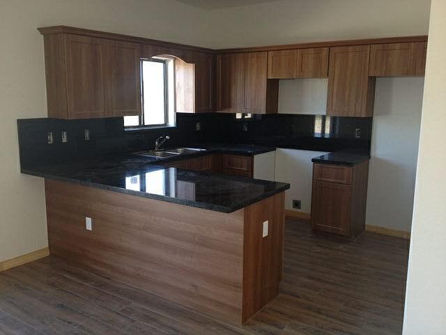 2nd image of 415 SE 17th Ave