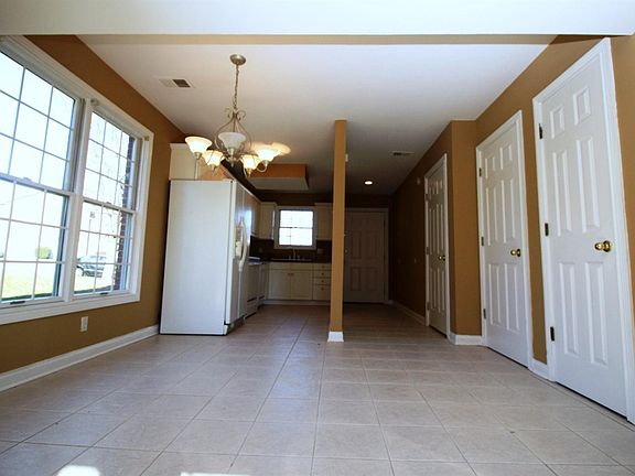 2nd image of 612 Big Bear Ln