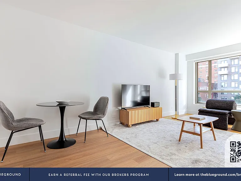 501 E 87th St #7D — Photo 4