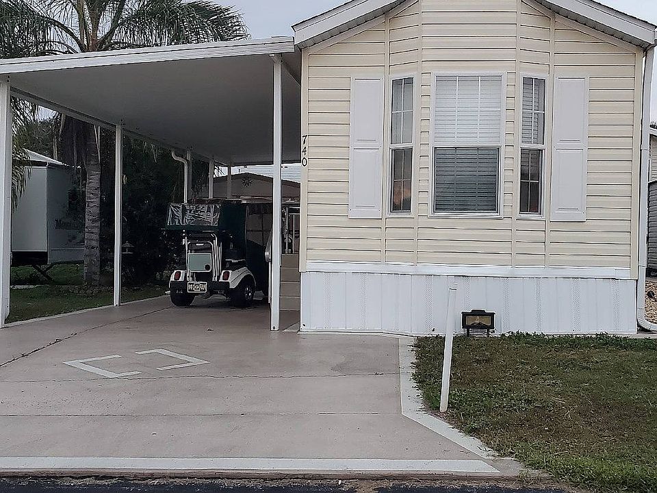 1st image of 740 Logan Ln