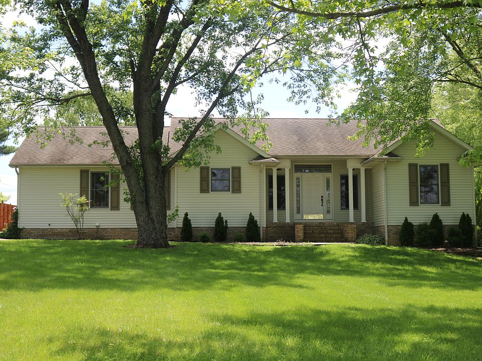 1st image of 20 Barrett Ln