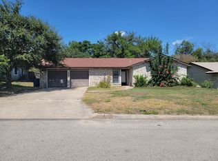 5711 Prentiss Dr, San Antonio, TX 78240