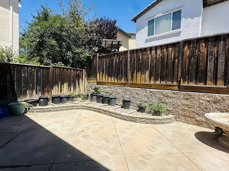 2425 Milford Dr — Photo 17