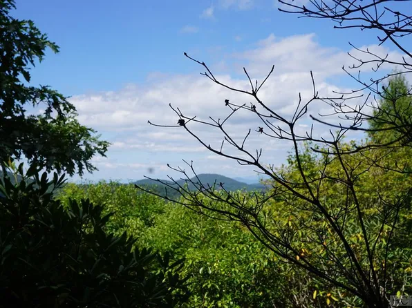 Sassafras Ct, Highlands, NC 28741