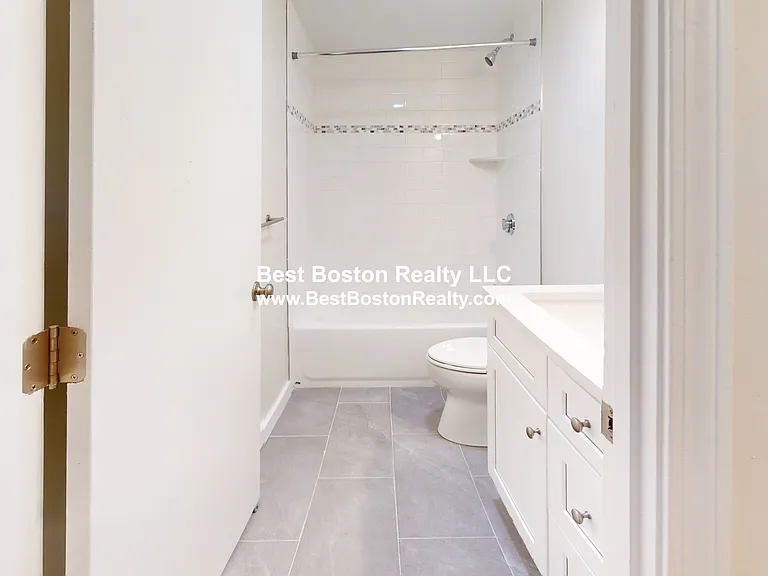 19 Central Rd #7 — Photo 6