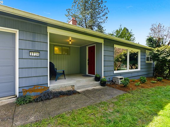 4th image of 3734 SW Hamilton St