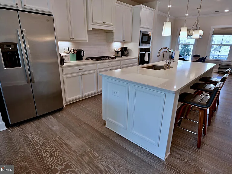 33731 Freeport Dr — Photo 9