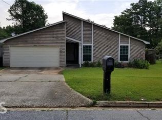 6230 Mozart Dr, Riverdale, GA
