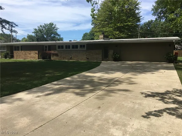 1045 Norman Ave, Ashtabula, OH 44004
