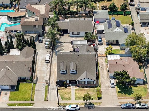5th image of 8118 Alameda St