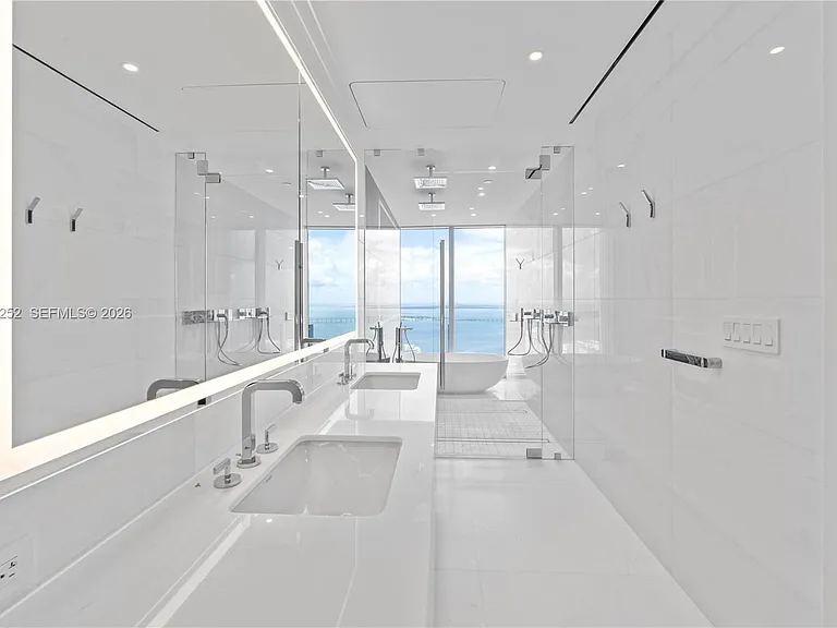 300 Biscayne Boulevard Way #4404 — Photo 18