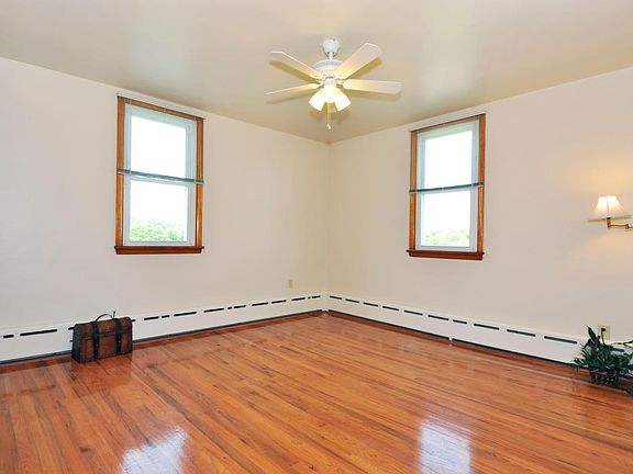 Master Bedroom, Hardwood Floors, BIG Closets