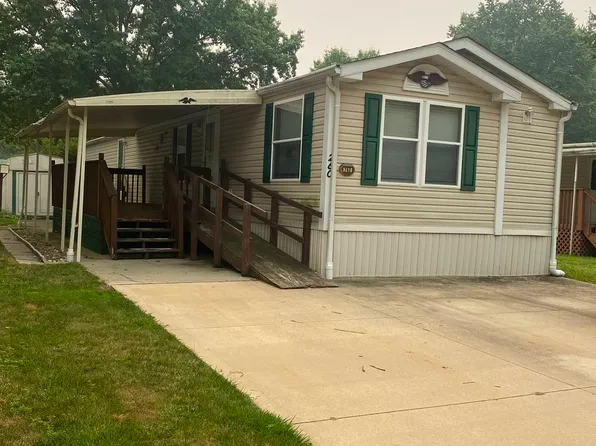 260 Westwoods, Amherst, OH 44001
