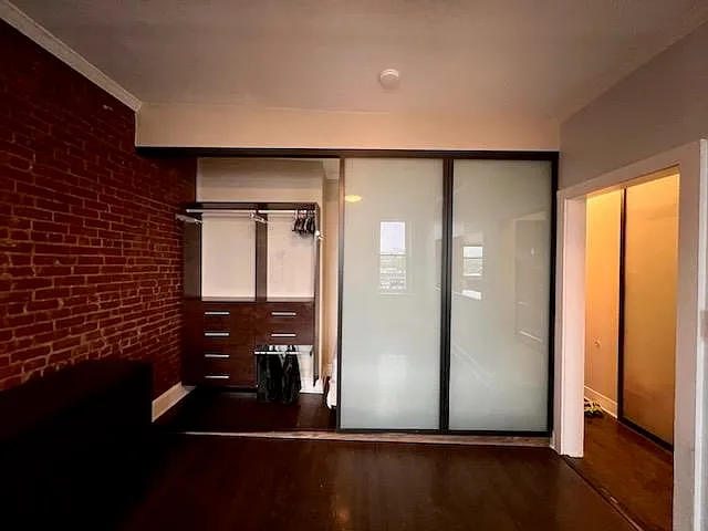 1026 Washington St #5R — Photo 10