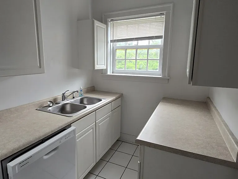1111 Lake St #3 — Photo 6