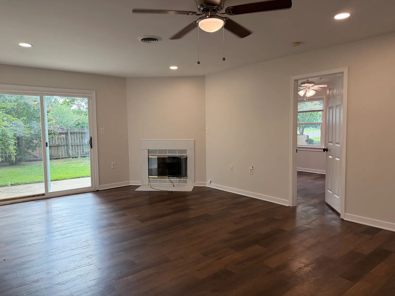 3 bed, 1648 sqft, $2,150 — Photo 2