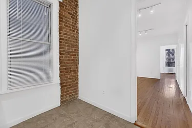 Rented by Cooper & Cooper Real Estate