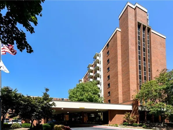 300 Johnson Ferry Rd, Sandy Springs, GA