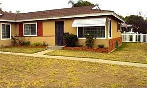 1st image of 4776-78 Clairemont Dr