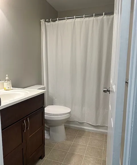 406 Stockton Ct — Photo 11