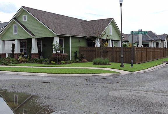 3rd image of 200 Shadow Springs Dr