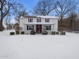 1561 N Stadium Rd, Oregon, OH 43616