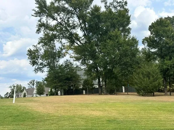 450 Sugaree Ln, Collierville, TN 38017