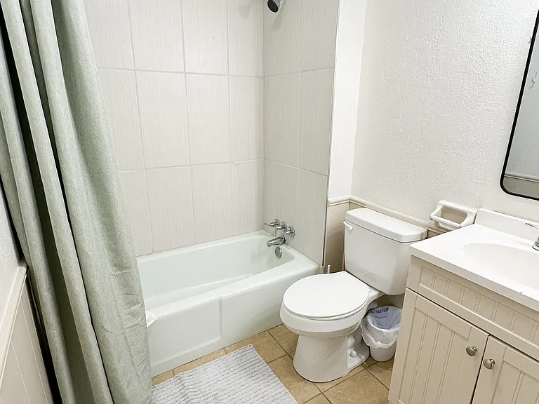 4605 NW Ozmun Ave — Photo 17