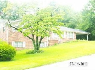 940 Monterey Dr, Bessemer, AL 35022