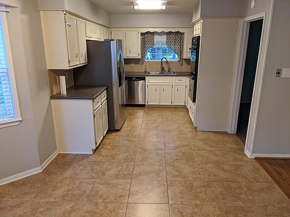 3rd image of 308 Williamsport St
