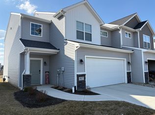 917 W Hamilton Rd N, Fort Wayne, IN 46814