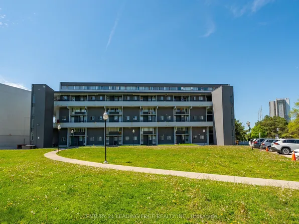 55 Sunny Glenway #307, Toronto, ON M3C 2Z5