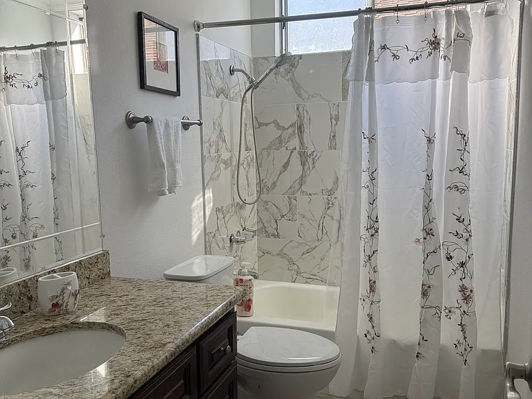 1095 Stillwell Ave — Photo 6