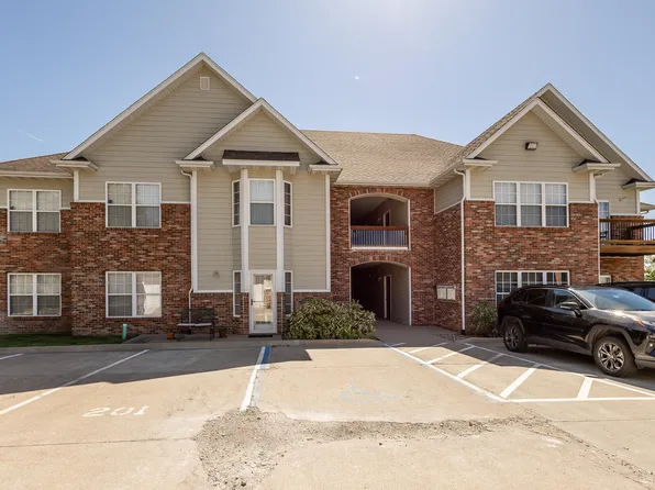 5315 Pebble Beach Dr APT 203, Columbia, MO 65201