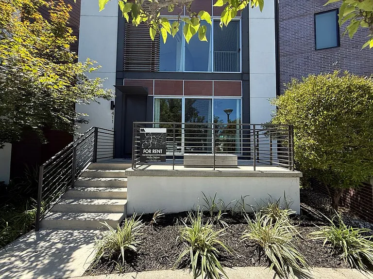 411 Garden St — Photo 2