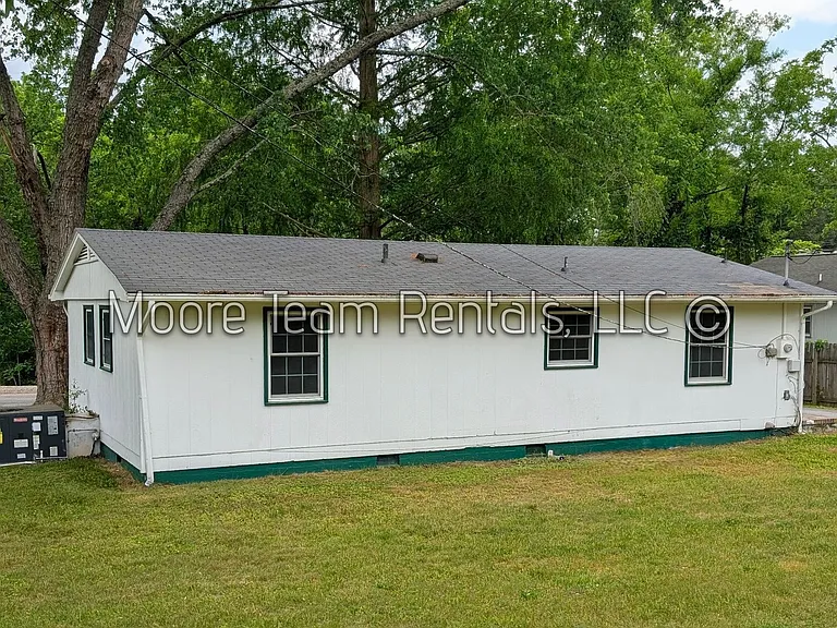 120 Robin St — Photo 12