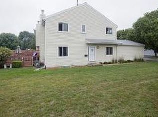 1646 Kemper Dr, Naperville, IL 60563